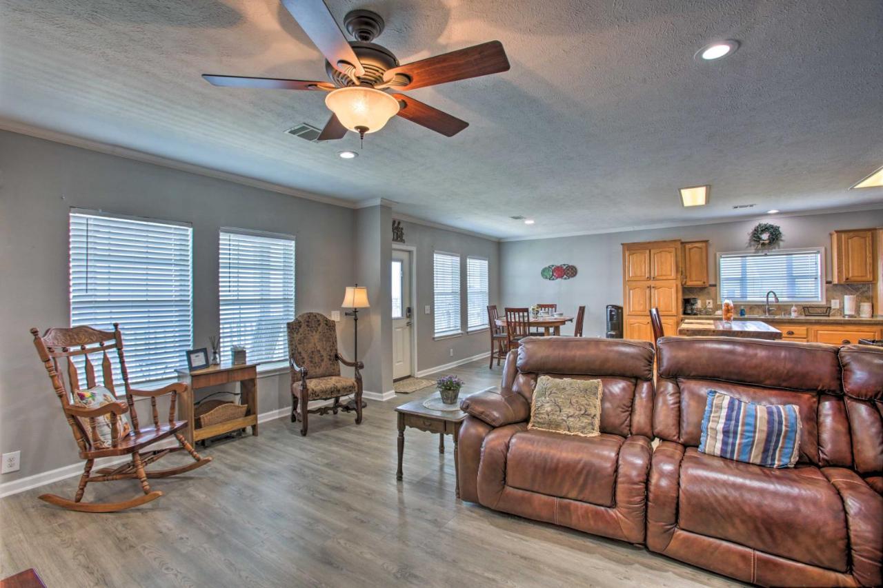 Waterfront New Orleans Home With Private Dock And Pier Екстер'єр фото